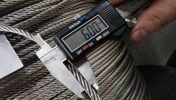 鋼卷吊帶平時(shí)如何維護(hù)？How to maintain the steel coil sling?